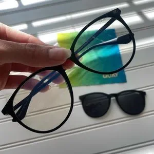 Quay Australia | Accessories | Blue Blocking Quay Alternate 